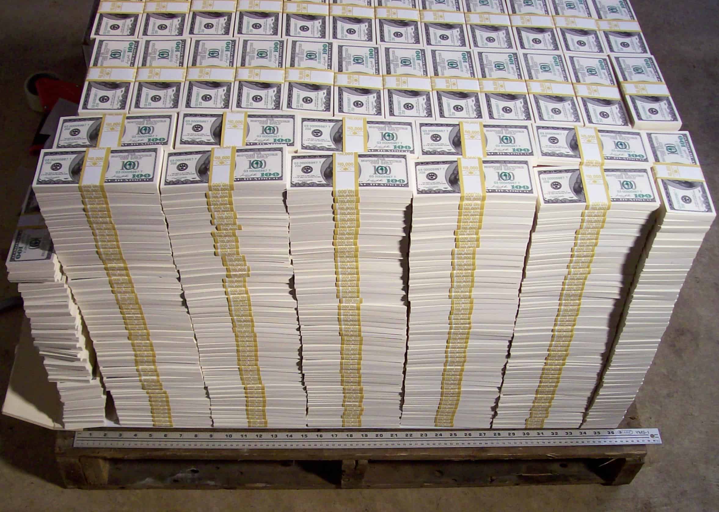 one-million-dollars-in-cash