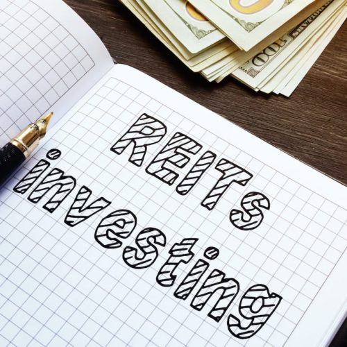 3 REITS for Monthly Passive Income Featured Image