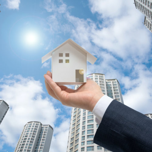 Commercial vs. Residential Real Estate Investing: An Overview Featured Image