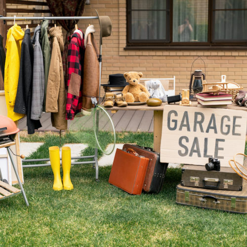 What to Look For at Garage Sales (To Make Actual Money) Featured Image