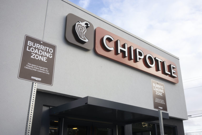 chipotle surges record high crushing earnings estimates